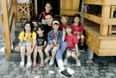 Zomerkamp voor vluchtelingkinderen in Oekraine